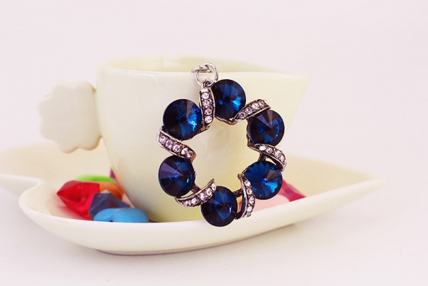 Navy Blue Flower Crystal Diamante Rhinestone Bag Charms Handbag Keyring Pendant