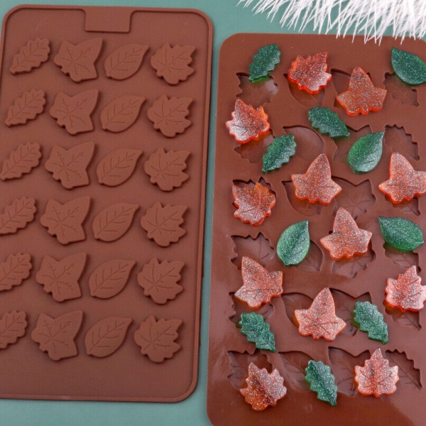 24 Mini Leaves Maple Leaf Silicone Mould Chocolate Fondant Jelly Ice Cube Mold